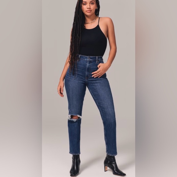 Abercrombie & Fitch Denim - Abercrombie & Fitch Curve Love Ultra High Rise Ankle Straight Jean Size 26/2